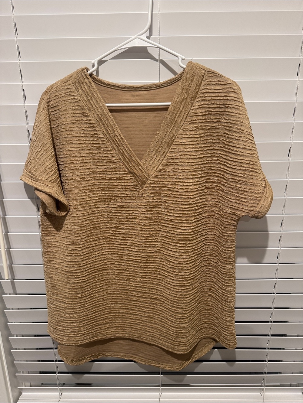 Textured V-Neck Short Sleeve Sweater - Tan